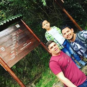 Meet your Posher, Johnny